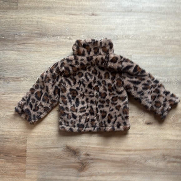 Mila & Rose  Faux Fur Leopard 3/4 zip Pullover Jacket Size 12-24M LIKE NEW - Picture 8 of 8